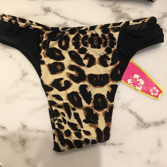 2 piece bikini - Picture 3 of 8